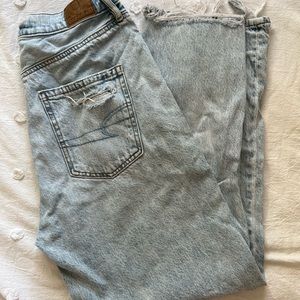 SOLD* American Eagle Mom Jeans